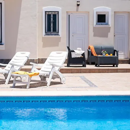 Beautiful Sahara, Bbq Villa