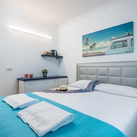 Beautiful Sahara, Bbq Villa