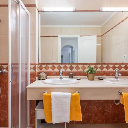 Beautiful Sahara, Bbq Costa Adeje (Tenerife)