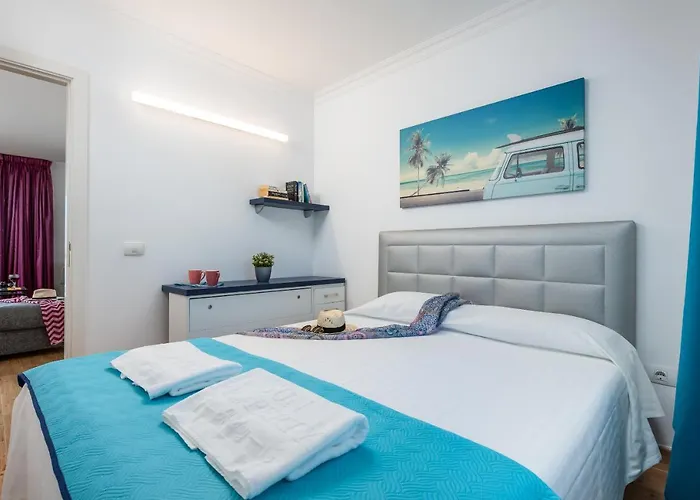 Beautiful Sahara, Bbq Βίλα