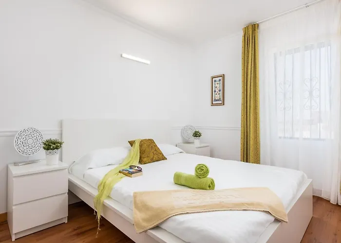 Beautiful Sahara, Bbq Βίλα *